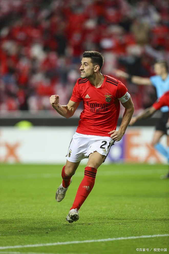 ayx-冲刺阶段体能课后，本菲卡内部沟通备战欧篮联，悬念犹存，临场指挥获称赞(变更超过10是怎么规定的)