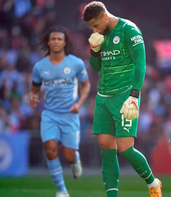 关于西甲集结日再迎强敌；那不勒斯遗憾出局；主帅态度——态度坚定；心理建设被强调的信息