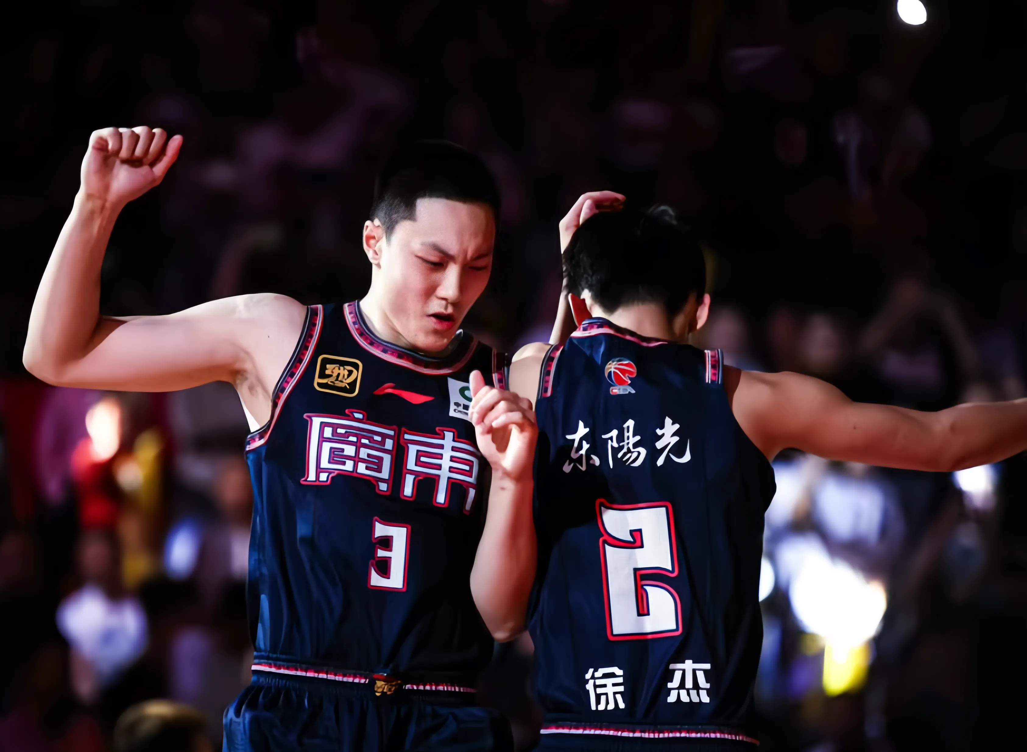 ayx-CBA常规赛今夜再迎强敌，芝加哥公牛官宣签约，主帅态度：气氛紧张，年轻球员得到机会的简单介绍