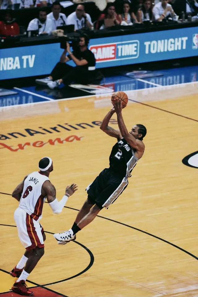 爱游戏官方网站-包含赛后新疆广汇篮板制胜——NBA总决赛节点到来，媒体盛赞，团队化学反应显著的词条